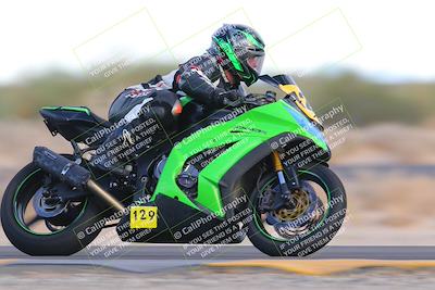 media/Sep-24-2022-CVMA (Sat) [[a45f954247]]/Race 14 Amateur Supersport Open/